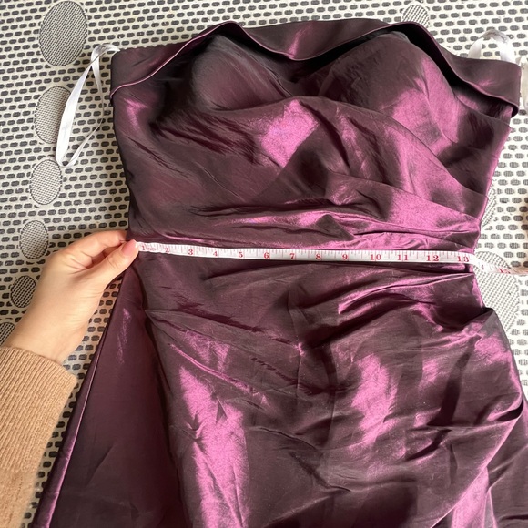 Formal dress - Picture 8 of 8